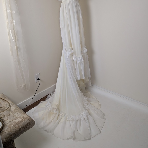 70s Wedding Gown Floor Length Train Edwardian Capelet Lace Collar Bishop Sleeves - Picture 8 of 15